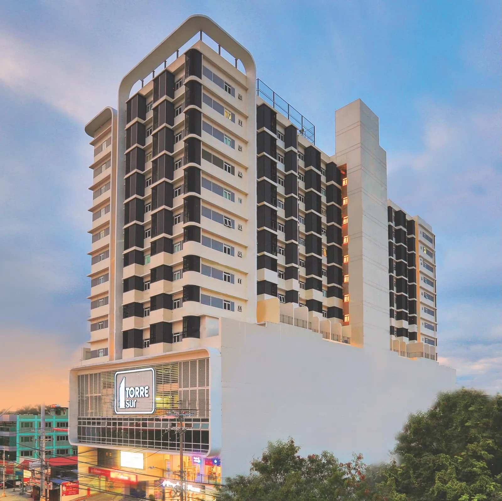 Torre Lorenzo Sur | Las Piñas